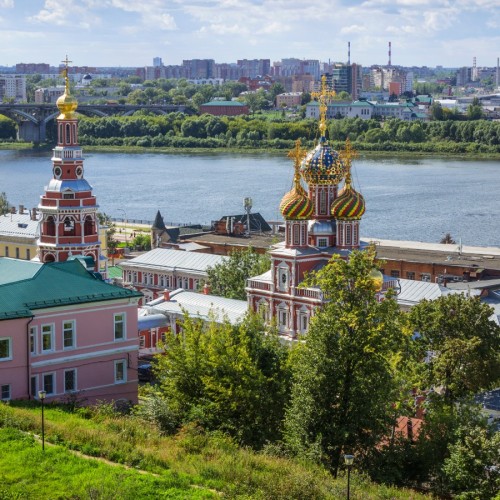 Из грязи в князи: прогулка по улицам Кожевенная и Рождественская