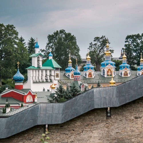 Псков, Изборск и Печоры: групповая авто-пешеходная экскурсия