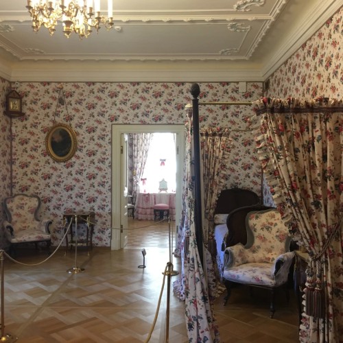 Ораниенбаум  – загородная резиденция светлейшего князя Меншикова