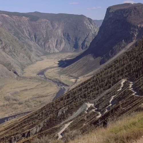 Цветение алтайской сакуры и главные локации: Гейзерное озеро, «Марсы», Катунь и Адыр-Кан