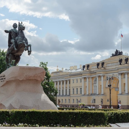 Групповая иммерсивная прогулка по центру Петербурга