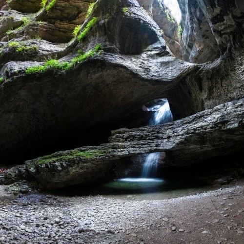 Из Махачкалы к аулу-призраку Гамсутль и Салтинскому водопаду
