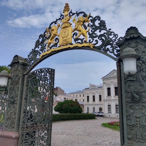 Мобильный квест «Исчезнувшие профессии 19 века, или Тайны старого лавочника»