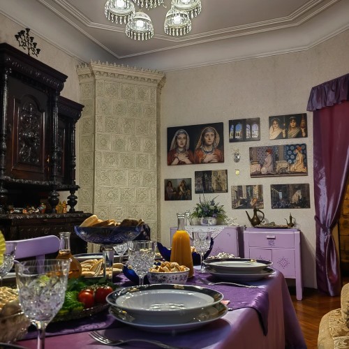 В гости к петербурженке — в дом со шпилем на Петроградской стороне