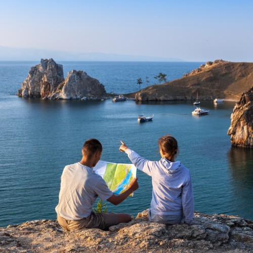 Тур по must-see-локациям Байкала: от Иркутска до Малого Моря