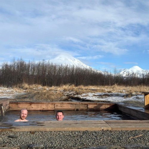 Туда, где дымятся вулканы, а вода исцеляет: неделя на Камчатке в мини-группе