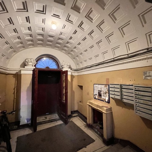 Дворы и доходные дома Петроградской стороны