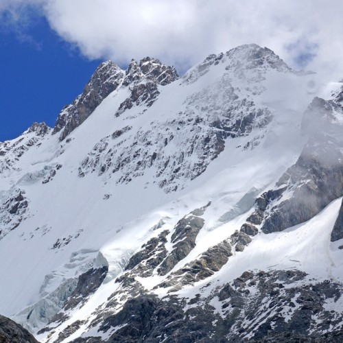 Треккинг налегке в Безенги с размещением в альплагере