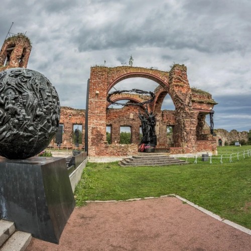 В крепость Орешек на мотоциклах!