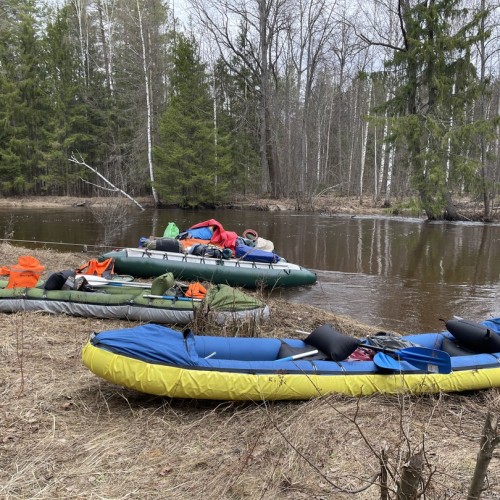 Лёгкий сплав на катамаранах по реке Немде с прогулками и проживанием в палатках