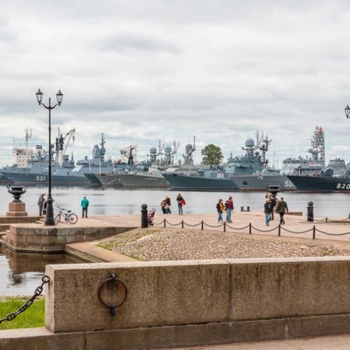 Из Петербурга в Кронштадт: поездка с краеведом в город-крепость