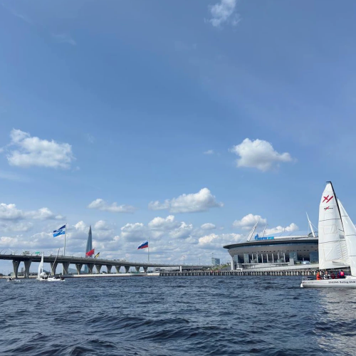 Прогулка на премиальном катере до «Лахта-центра»