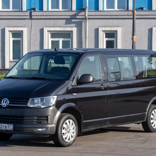 «Всё включено» на Кольском: охота за сиянием, снежное сафари, айс-флоатинг, арктическая кухня