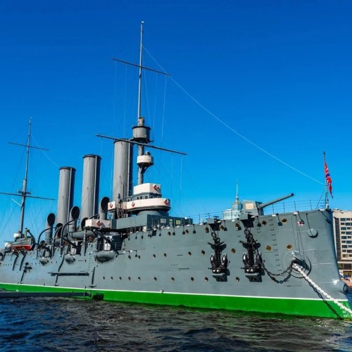 Экскурсия по крейсеру «Аврора» без очереди (билеты включены)