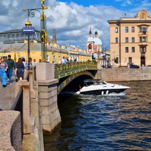 Пешком по Петербургу