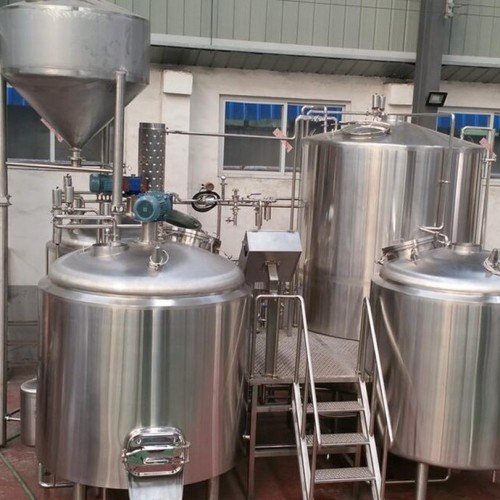 В Псков, Изборск и Печоры на внедорожнике: поездка только для вашей компании