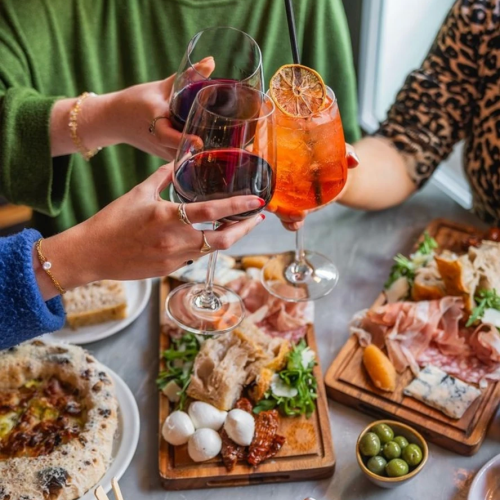 По гастробарам с кухней разных стран в Санкт-Петербурге