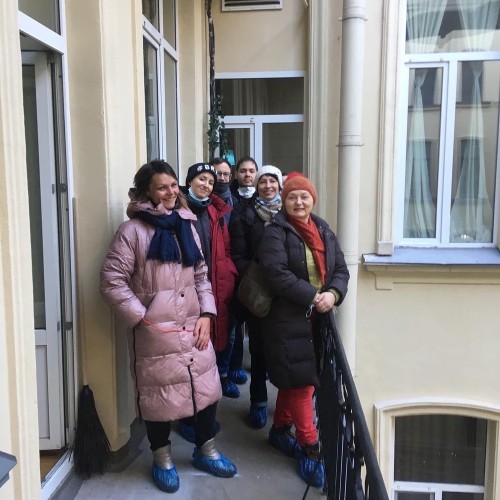 Артефакты Литейного: от парадной Фонтанки к кафе в парадной