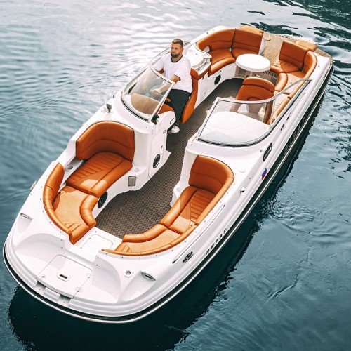 Петербург на воде: приватная прогулка на катере