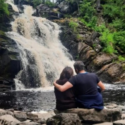 Аромат леса и сила воды: перезагрузка в Карелии с проживанием в глэмпинге