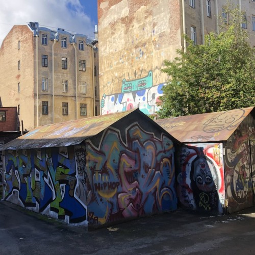 Стрит-арт в Петербурге: от граффити до скульптур