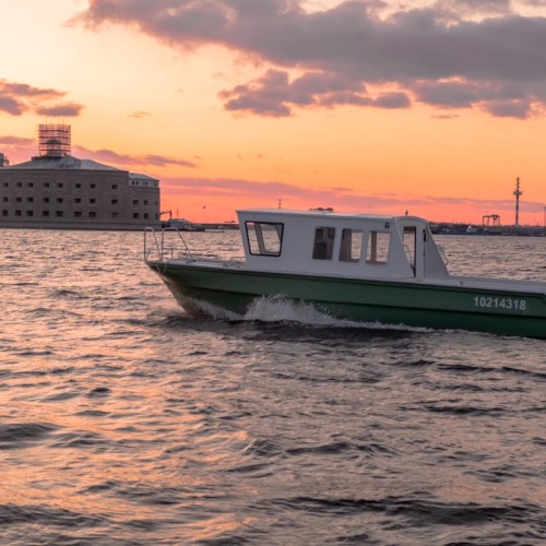 Форты Кронштадта на водной прогулке