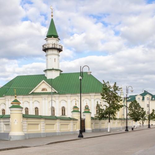 Казань: на автобусе по городу и пешком по кремлю