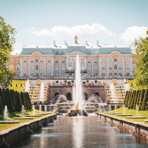 В Петергоф на скоростном судне: экскурсия по Нижнему парку и Большому дворцу