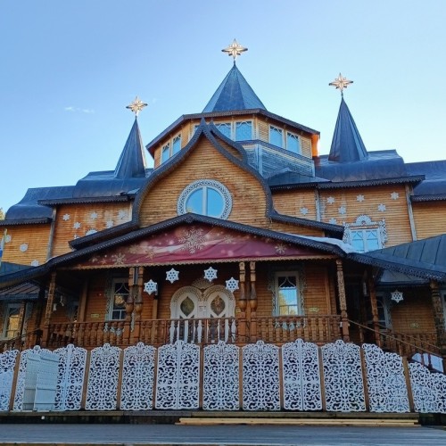 Новогодний экспресс: с детьми на поезде в Великий Устюг и резиденцию Деда Мороза