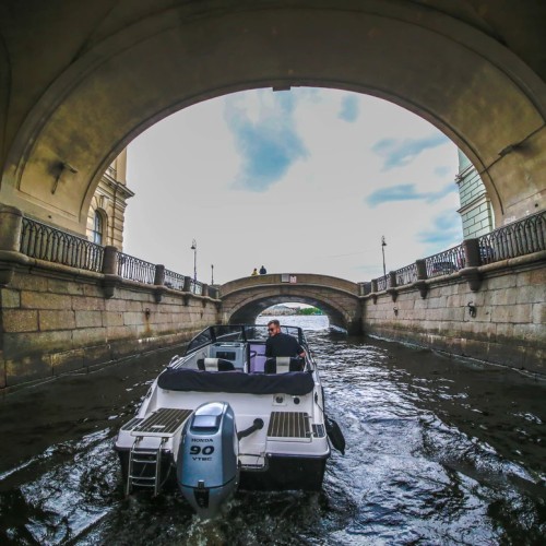 Свидание с Петербургом на воде