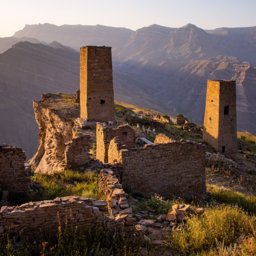 Ни в чём себе не отказывать в Дагестане: джип-путешествие по знаковым локациям