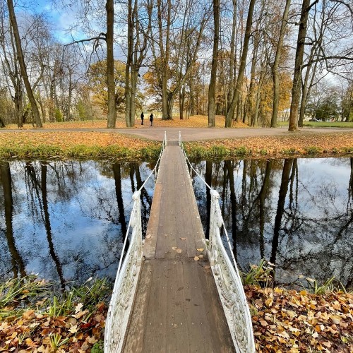 Царское Село: дворец с Янтарной комнатой, Екатерининский парк и лицей