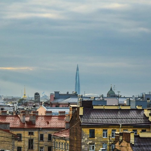 Историческая прогулка по Лиговке с щепоткой стрит-арта