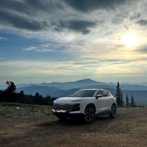 Из Горно-Алтайска — на айс-флоатинг в Телецком озере