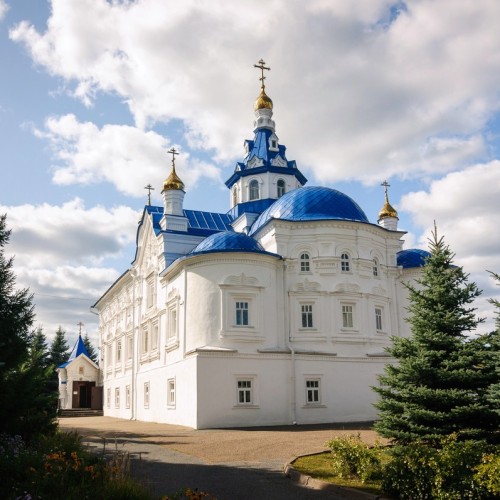 Раифский монастырь и Голубые озёра