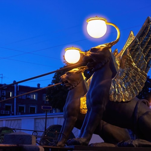 Ночной Петербург в огнях: на автобусе по вечернему городу