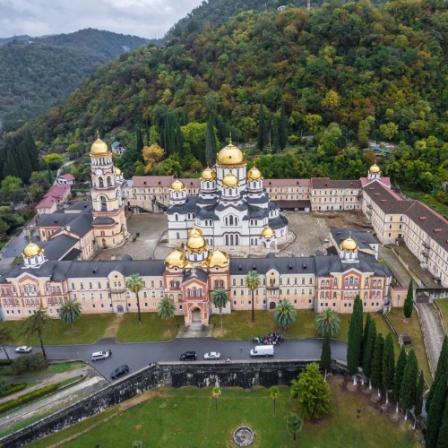 Гагра, Рица и Новый Афон: групповая поездка из Адлера