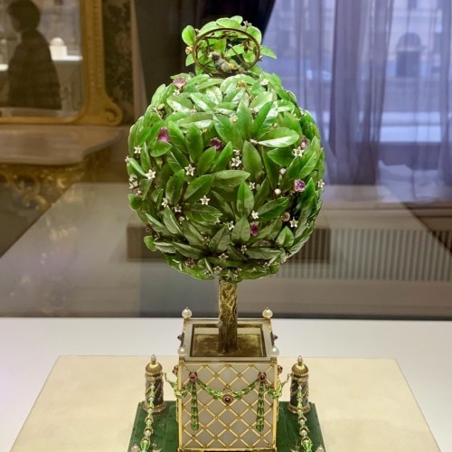 Блестящий мир Фаберже