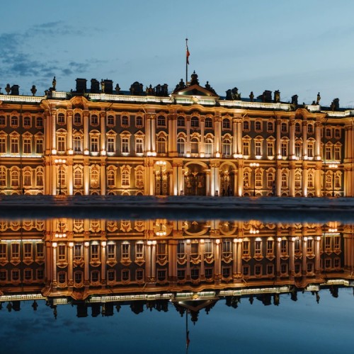 Эрмитаж 5*: арт-маршрут и арт-коктейль