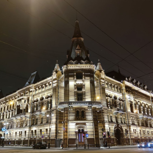 Мобильный квест без гида «Петербург революционный»