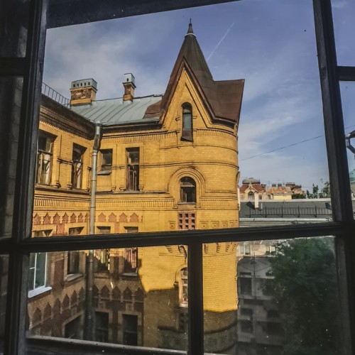 Тайная жизнь дворов и доходных домов Петербурга