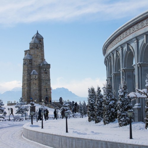 Горы, архитектура и кавказская кухня: главные жемчужины Ингушетии, Осетии и Чечни