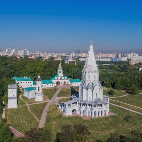 Коломенское: аудиопрогулка по парку + билет в домик Петра I