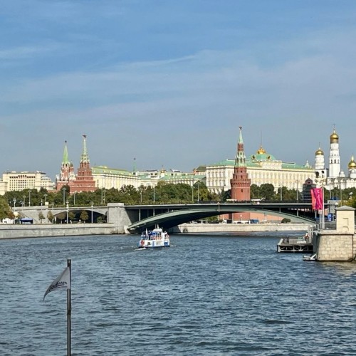 По самой главной улице Москвы: круглогодичная экскурсия на яхте флотилии «Рэдиссон»