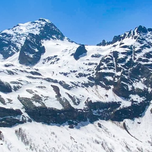 Весенний Архыз: треккинг налегке с проживанием в гостинице