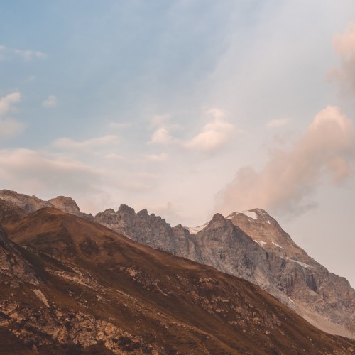 Прогулки по ущельям Северной Осетии и Владикавказу