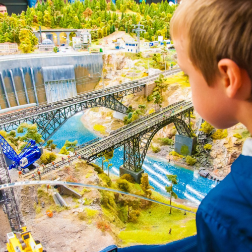 Вся Россия в миниатюре + метро Петербурга