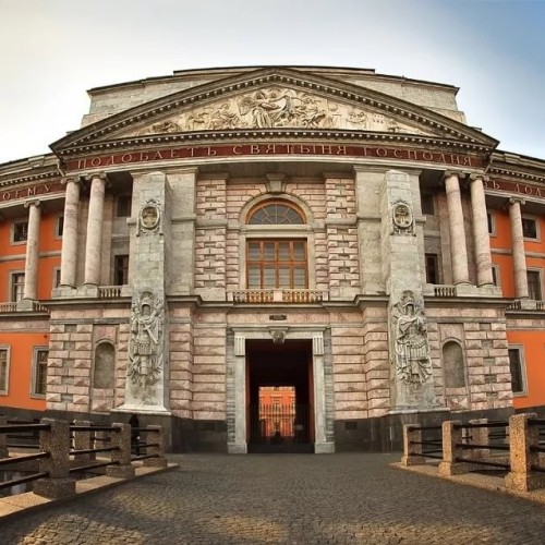 Индивидуальная театрализованная прогулка по Петербургу с гоголевским Носом