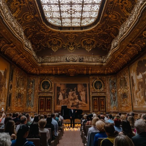 Музыкальный салон в особняке Половцова