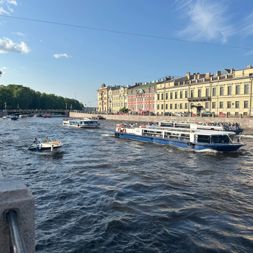 Путешествие по достопримечательностям Петербурга